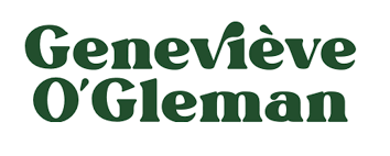 L'image affiche le nom Geneviève OGleman en grandes lettres vertes foncées avec empattement sur fond blanc, évoquant l'esprit du voyage à vélo et de l'aventure à travers le cyclotourisme Espagne. - Ekilib